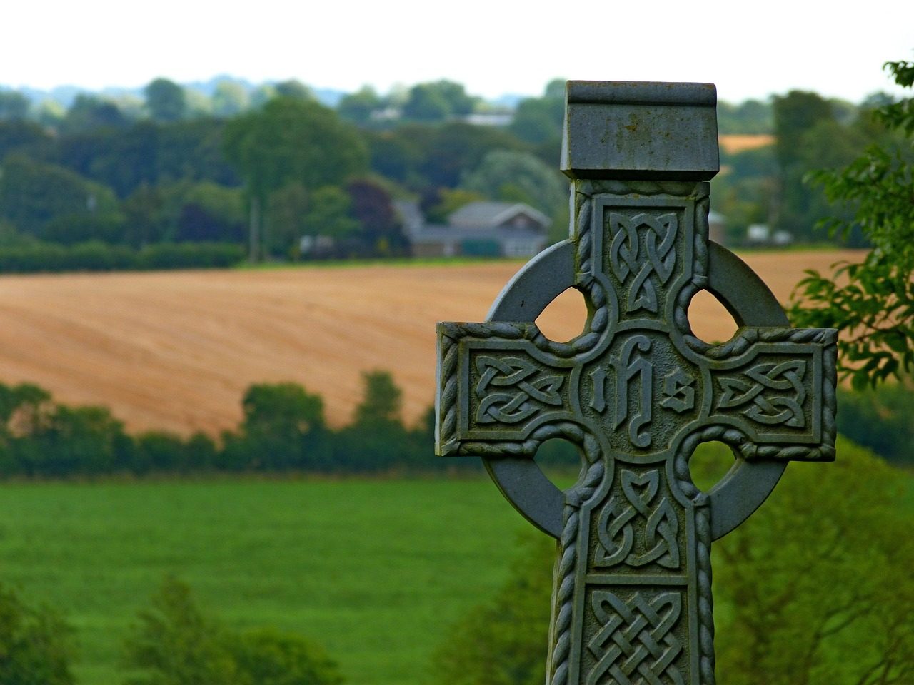 cross, cemetery, grave, religion, ireland, celtic, sculptures, ireland, ireland, ireland, ireland, ireland, celtic, celtic, celtic